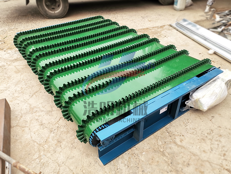 带宽2.5米，机器长度1.5米